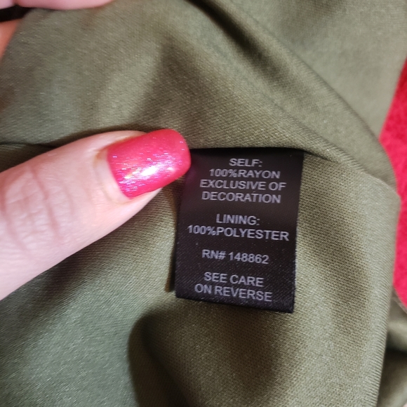 Torrid Olive Green Gauzy Crinkle Slit Sleeve Boho Dress Size 2X - Picture 5 of 6